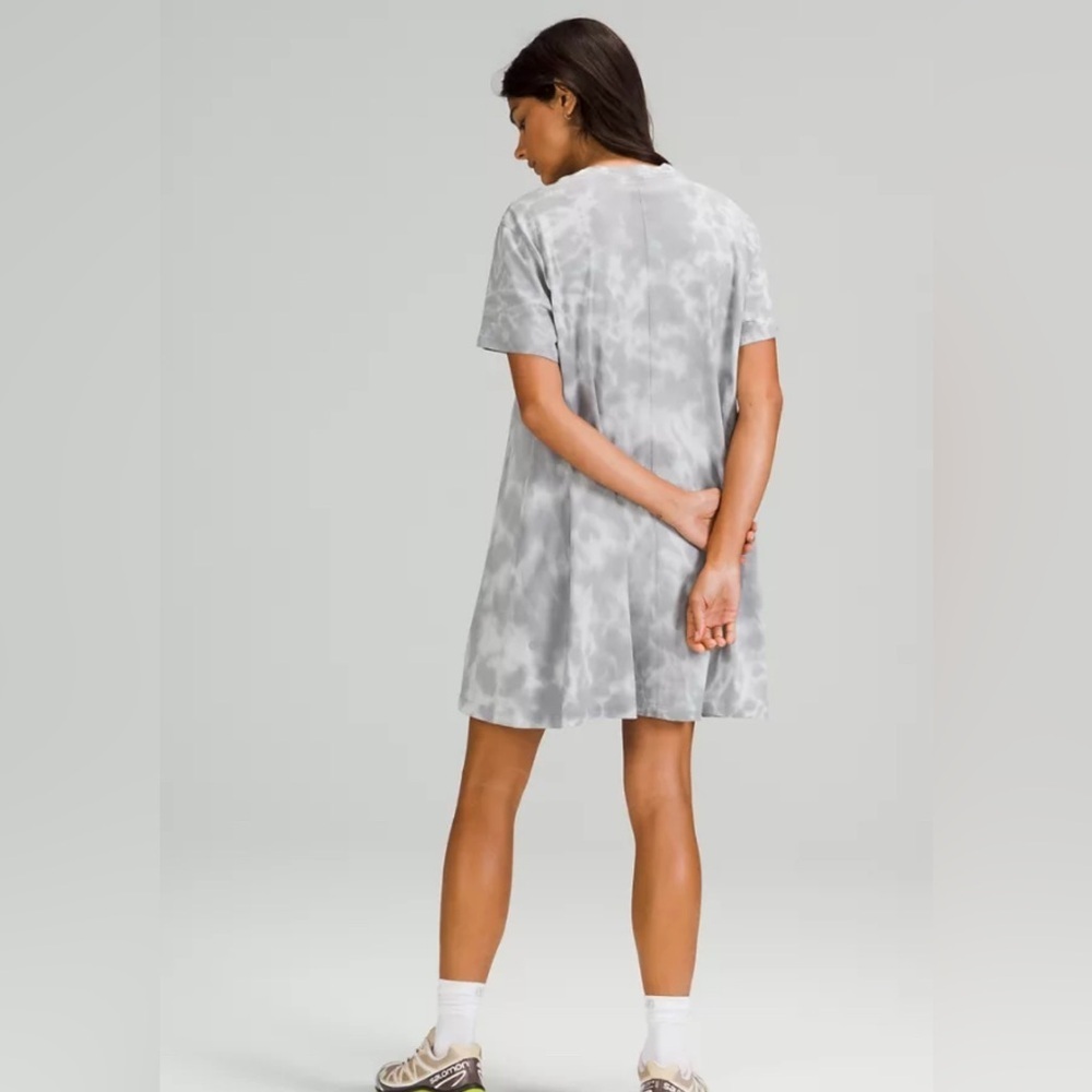 Lululemon Athletica All Yours Tee Dress Sz 8 Gray Tie Dye  Casual Athleisure - Picture 7 of 8